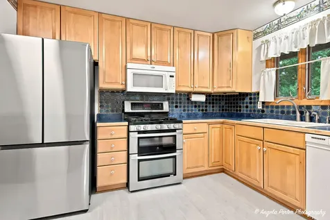 5009 Sandburg Drive Mchenry IL 60050