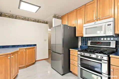 5009 Sandburg Drive Mchenry IL 60050