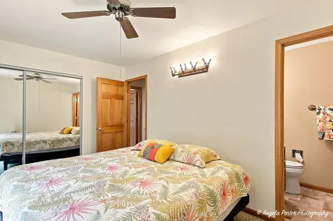 5009 Sandburg Drive Mchenry IL 60050