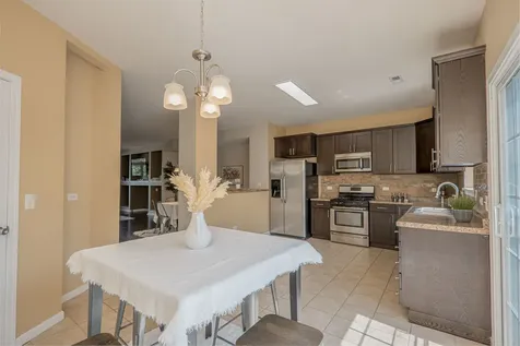 335 Lakeshore Drive Oswego IL 60543