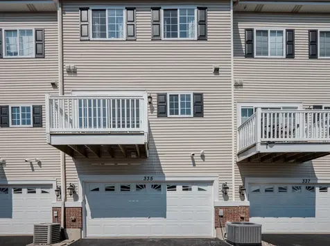 335 Lakeshore Drive Oswego IL 60543