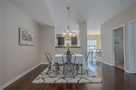 335 Lakeshore Drive Oswego IL 60543