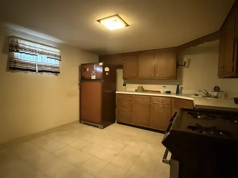9444 Clifton Park Avenue Evergreen Park IL 60805