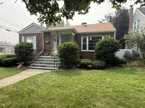 9444 Clifton Park Avenue Evergreen Park IL 60805
