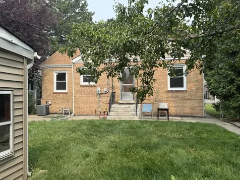 9444 Clifton Park Avenue Evergreen Park IL 60805