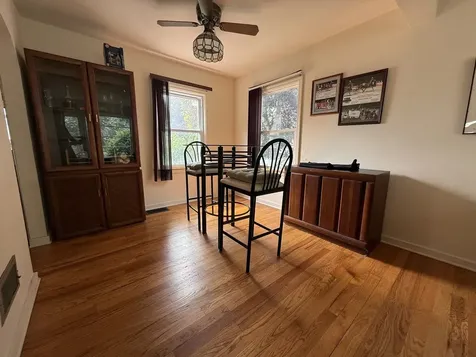 9444 Clifton Park Avenue Evergreen Park IL 60805