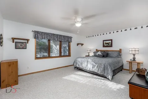 1419 Shoreline Drive Varna IL 61375