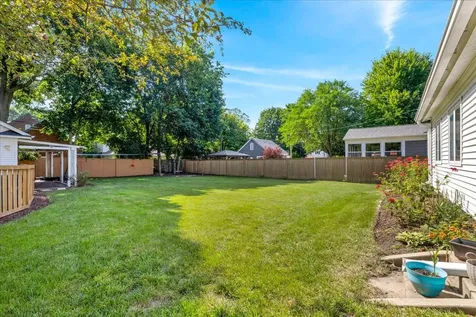 118 South Gladstone Avenue Aurora IL 60506