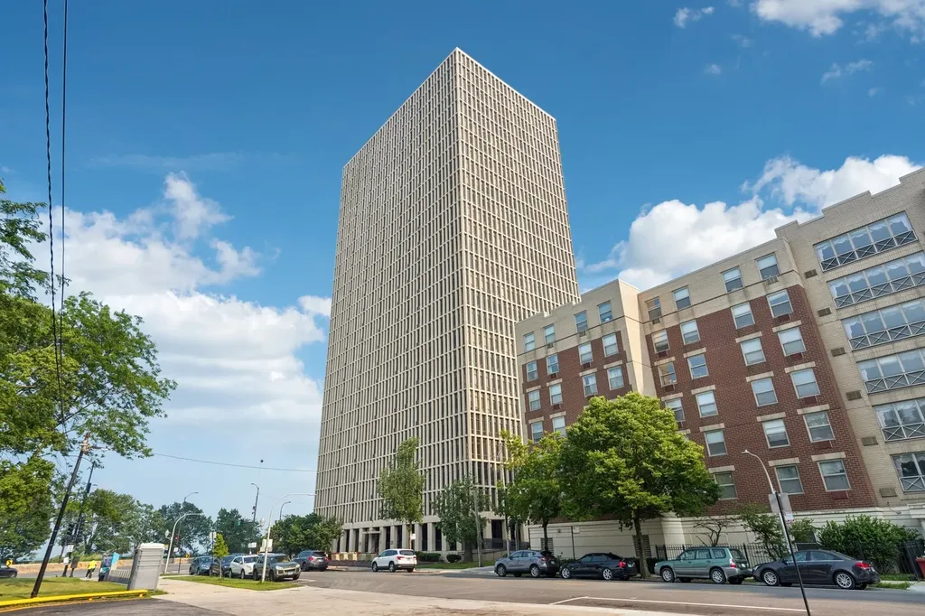6700 South South Shore Drive Chicago IL 60649