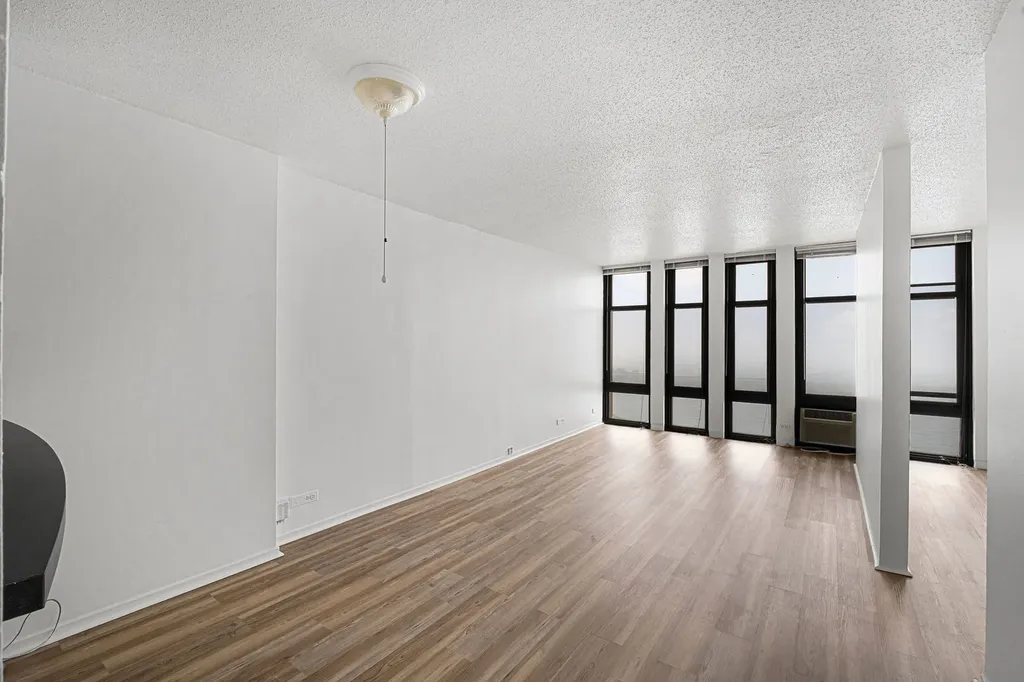 6700 South South Shore Drive Chicago IL 60649