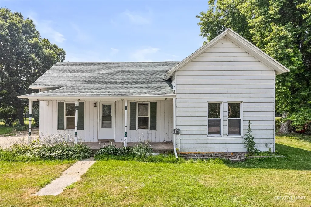 20609 State Line Road Harvard IL 60033