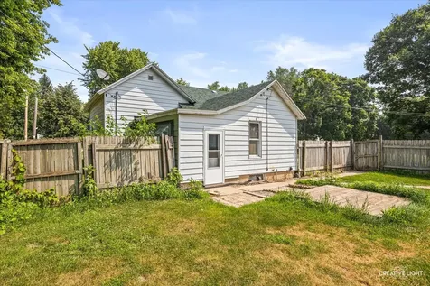 20609 State Line Road Harvard IL 60033