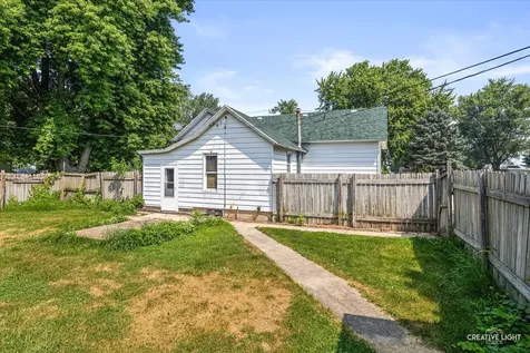 20609 State Line Road Harvard IL 60033