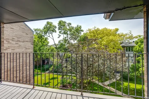 2113 Ammer Ridge Court Glenview IL 60025