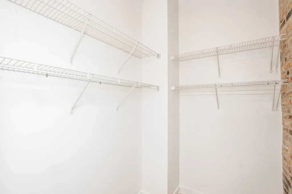 320 East 21st Street Chicago IL 60616