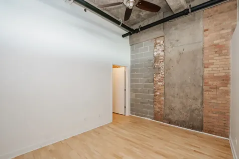 320 East 21st Street Chicago IL 60616