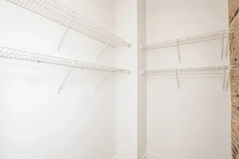 320 East 21st Street Chicago IL 60616