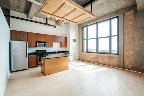 320 East 21st Street Chicago IL 60616