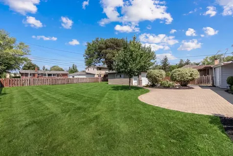 704 North Wilshire Drive Mount Prospect IL 60056