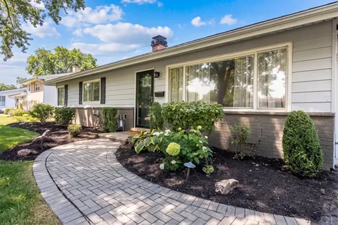 704 North Wilshire Drive Mount Prospect IL 60056