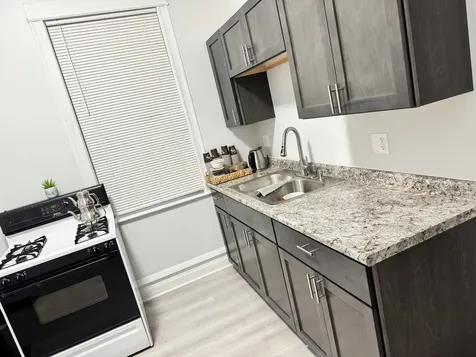 5158 North Ashland Avenue Chicago IL 60640