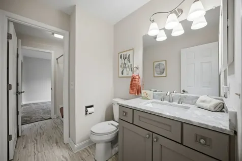 1661 Vermont Drive Elk Grove Village IL 60007