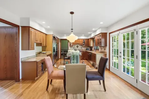 8100 Lake Ridge Drive Burr Ridge IL 60527
