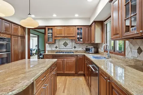 8100 Lake Ridge Drive Burr Ridge IL 60527