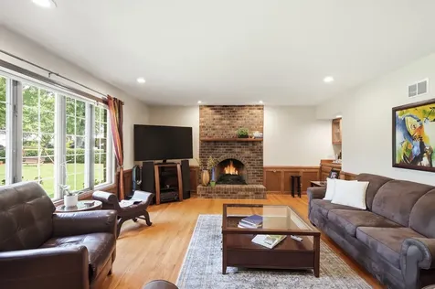 8100 Lake Ridge Drive Burr Ridge IL 60527