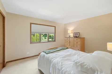 8100 Lake Ridge Drive Burr Ridge IL 60527