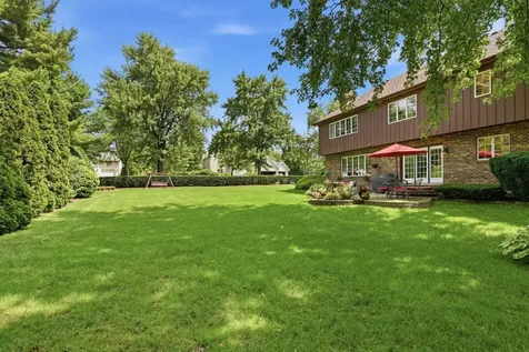 8100 Lake Ridge Drive Burr Ridge IL 60527