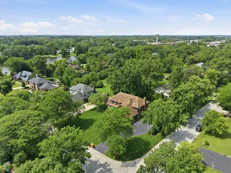 8100 Lake Ridge Drive Burr Ridge IL 60527