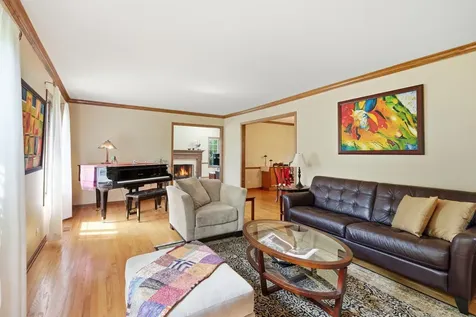 8100 Lake Ridge Drive Burr Ridge IL 60527
