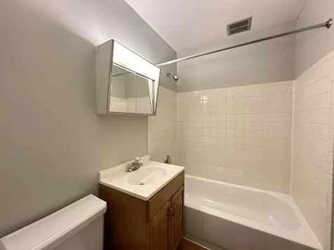 4610 North Dover Street Chicago IL 60640