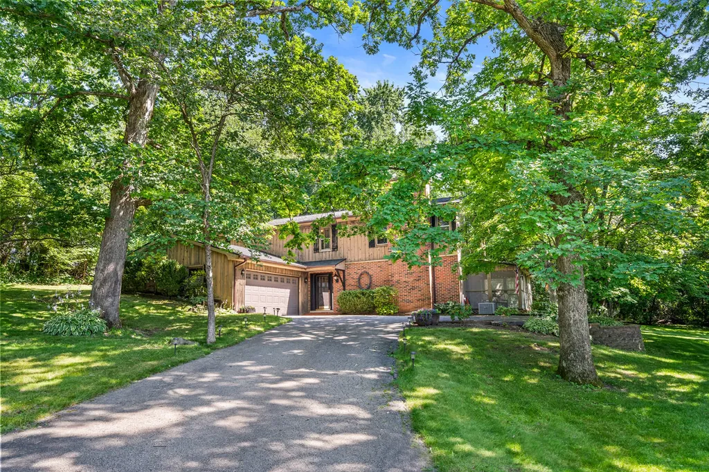 43W975 Nottingham Drive Elburn IL 60119
