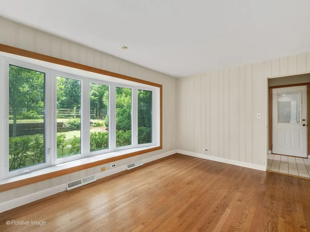 16W055 63RD Street Willowbrook IL 60527