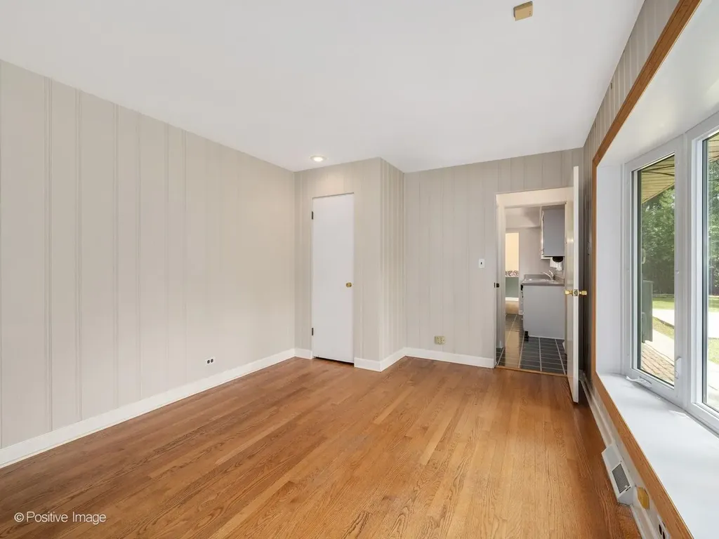 16W055 63RD Street Willowbrook IL 60527