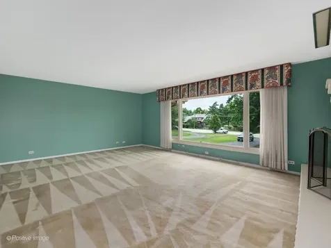 16W055 63RD Street Willowbrook IL 60527
