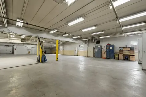 1765 Busse Highway Des Plaines IL 60016