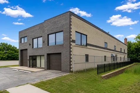 1765 Busse Highway Des Plaines IL 60016