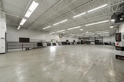 1765 Busse Highway Des Plaines IL 60016