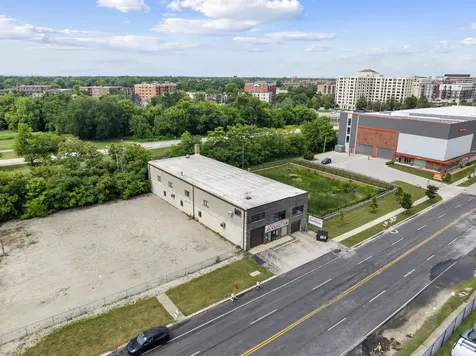 1765 Busse Highway Des Plaines IL 60016