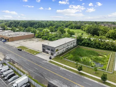1765 Busse Highway Des Plaines IL 60016