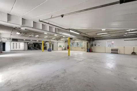 1765 Busse Highway Des Plaines IL 60016
