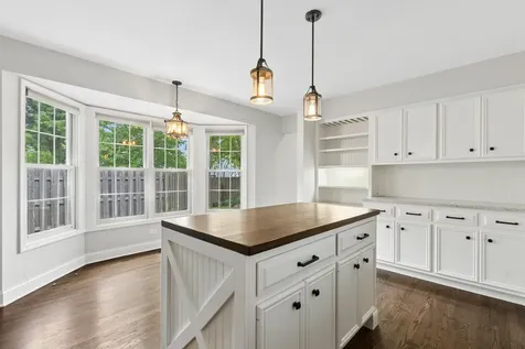 464 Park Barrington Drive Barrington IL 60010