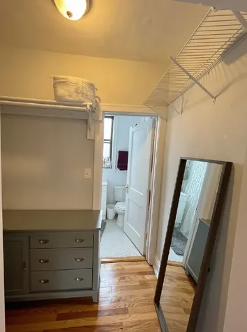 639 West Roscoe Street Chicago IL 60657