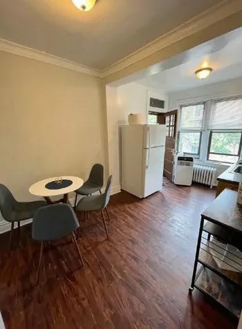 639 West Roscoe Street Chicago IL 60657