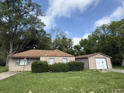 39096 North Evergreen Avenue Beach Park IL 60087