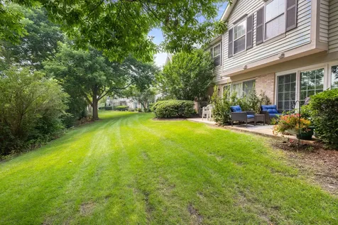 1827 Grove Avenue Schaumburg IL 60193