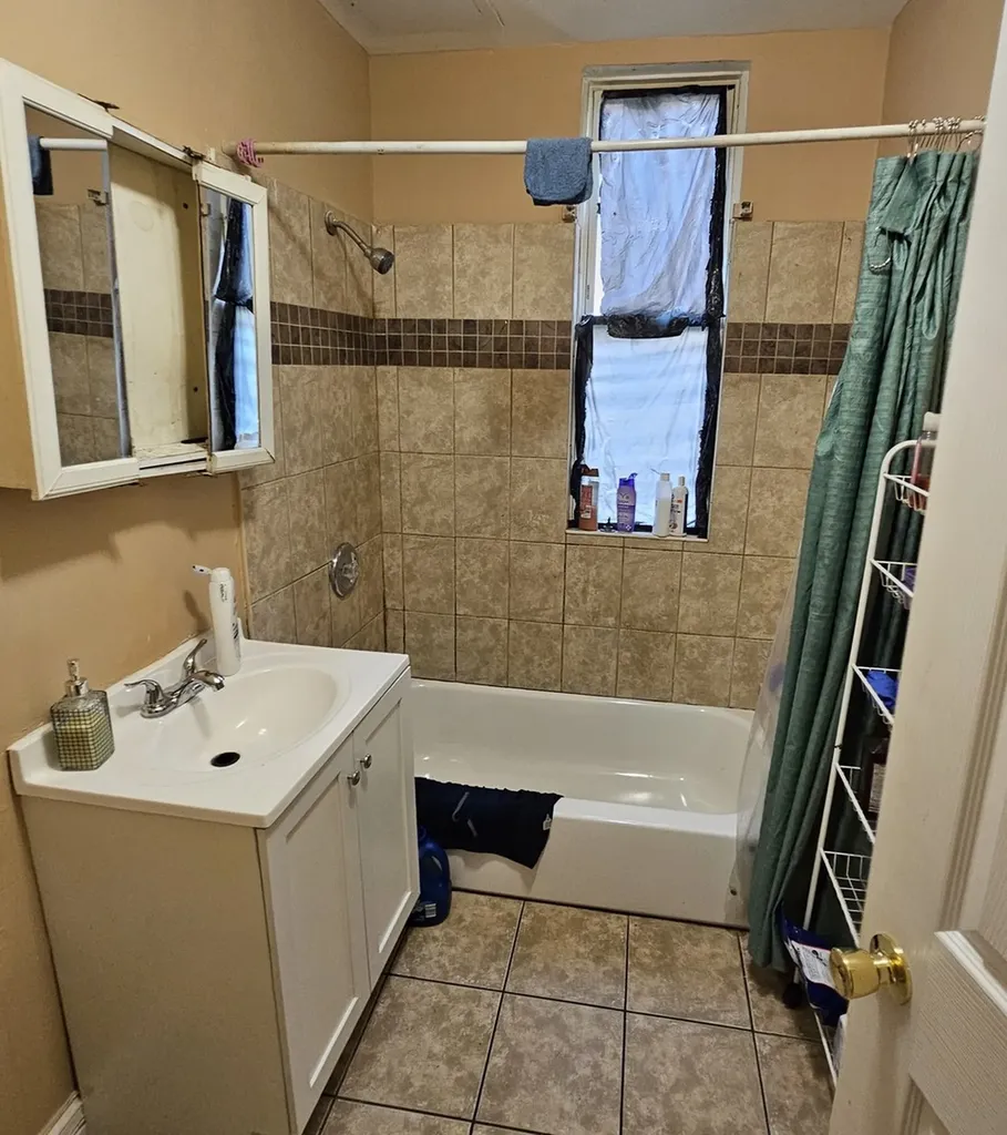 644 North Albany Avenue Chicago IL 60612